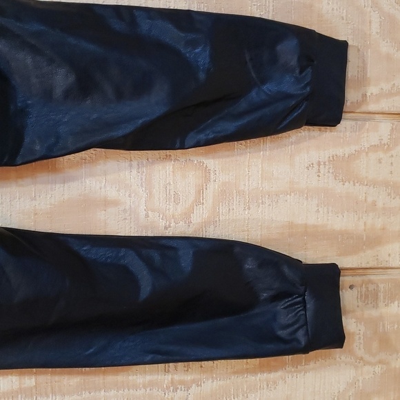 Commando Black Pull On Faux Leather Jogger Pants Size S - Picture 4 of 6